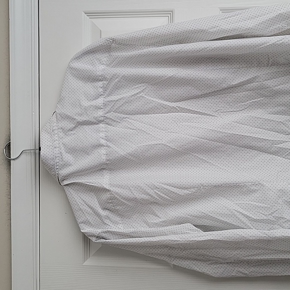 H&M Slim Fit Men's Button Up Long Sleeve Shirt - Picture 8 of 13